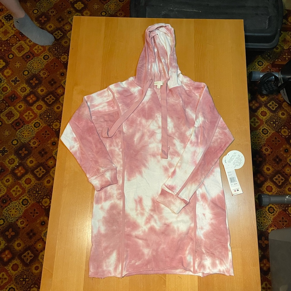 Madden girl pink tie die sz L hooded sweatshirt nwt